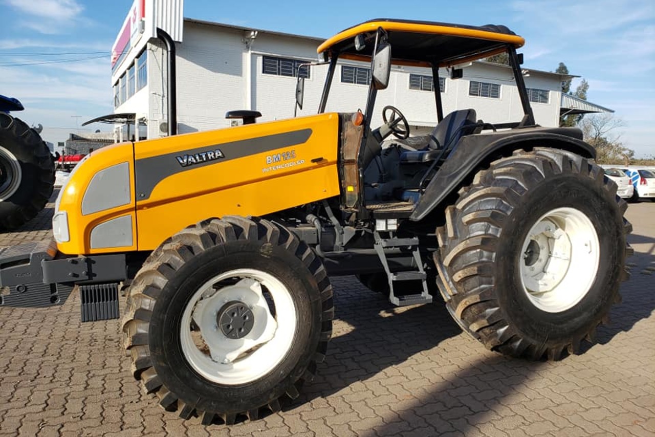 Valtra BM 125 - 10/10 10