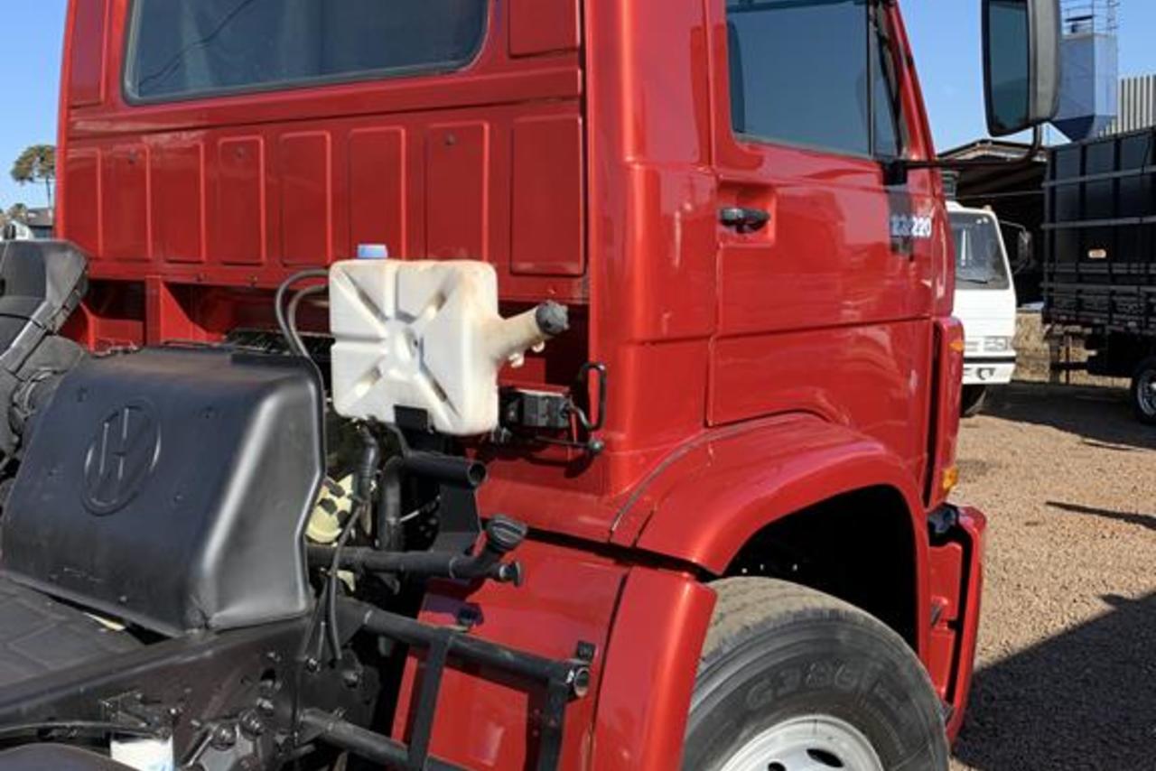 Volkswagen 23 220 - 04/04 2