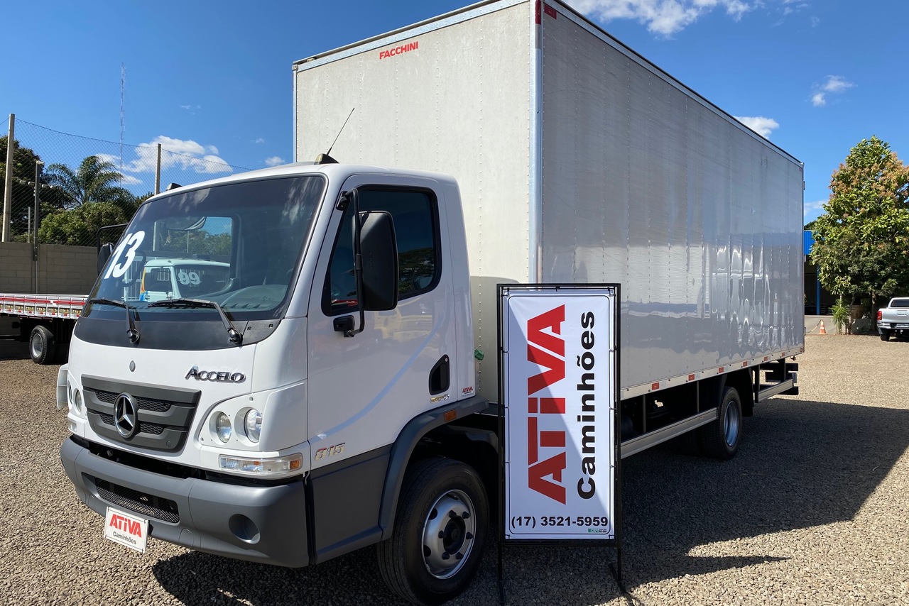 Mercedes Benz Accelo 815 - 13/13 3
