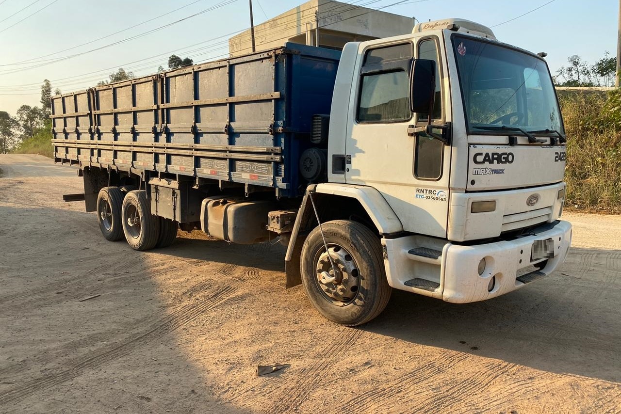 Ford Cargo2422 - 09/09 5