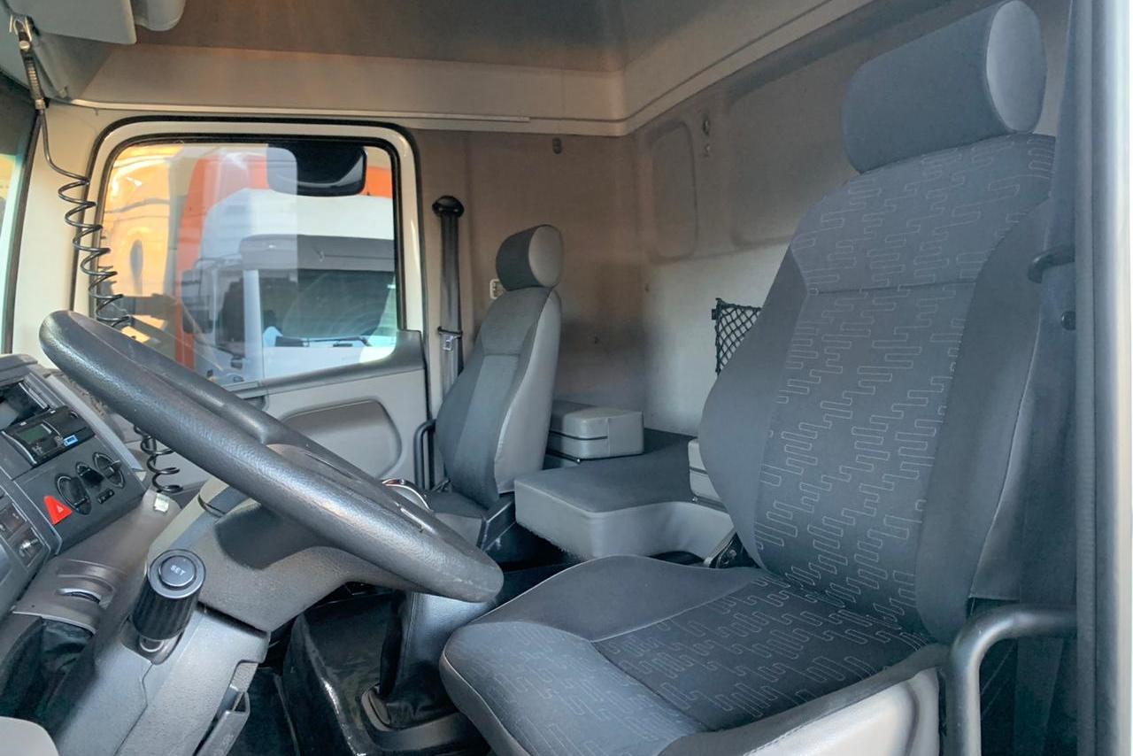 Volkswagen 24-280 E Constellation 6x2 - 17/18 2