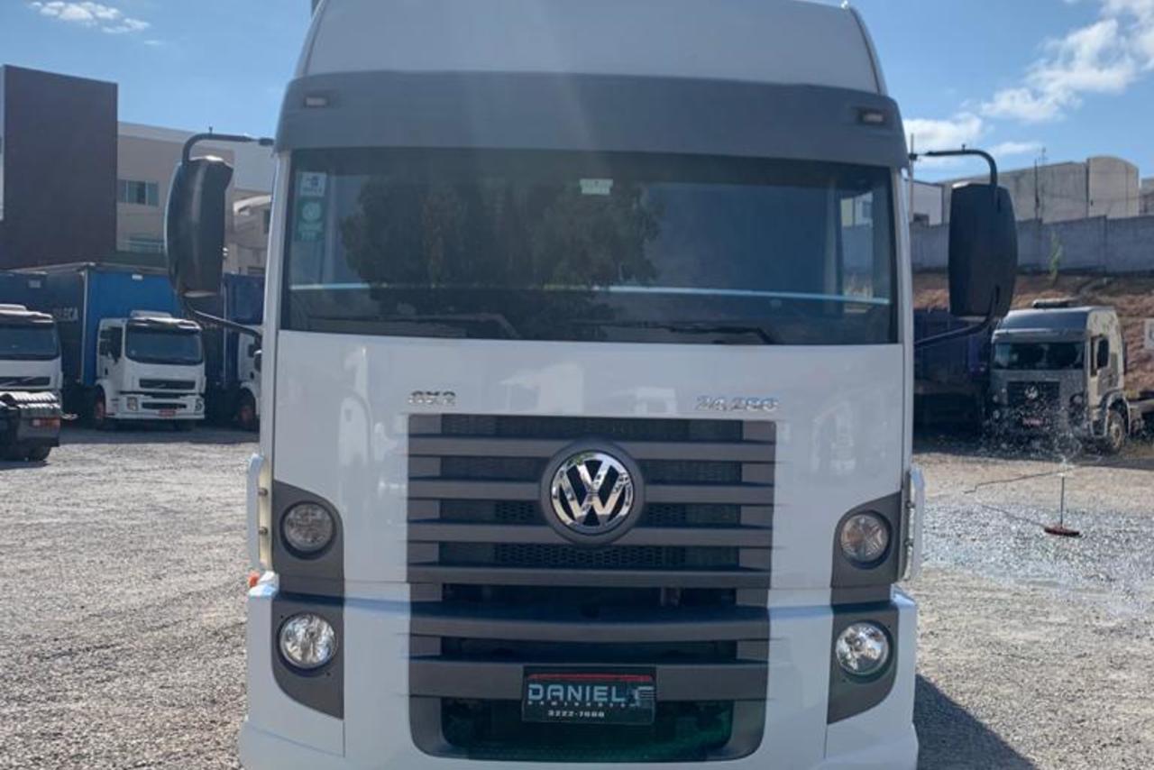 Volkswagen 24-280 E Constellation 6x2 - 13/14 2