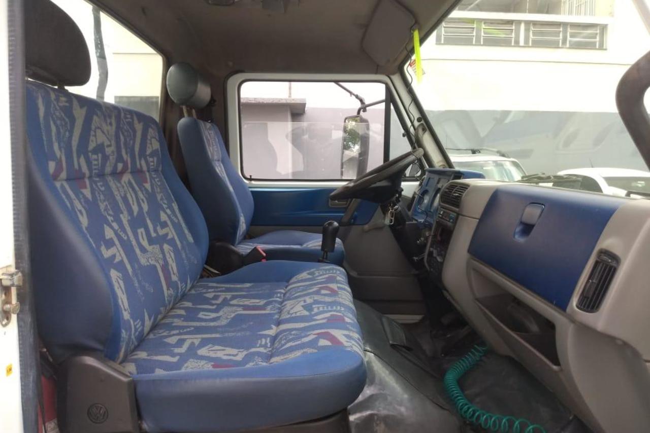 Volkswagen 8 120 - 10/11 4