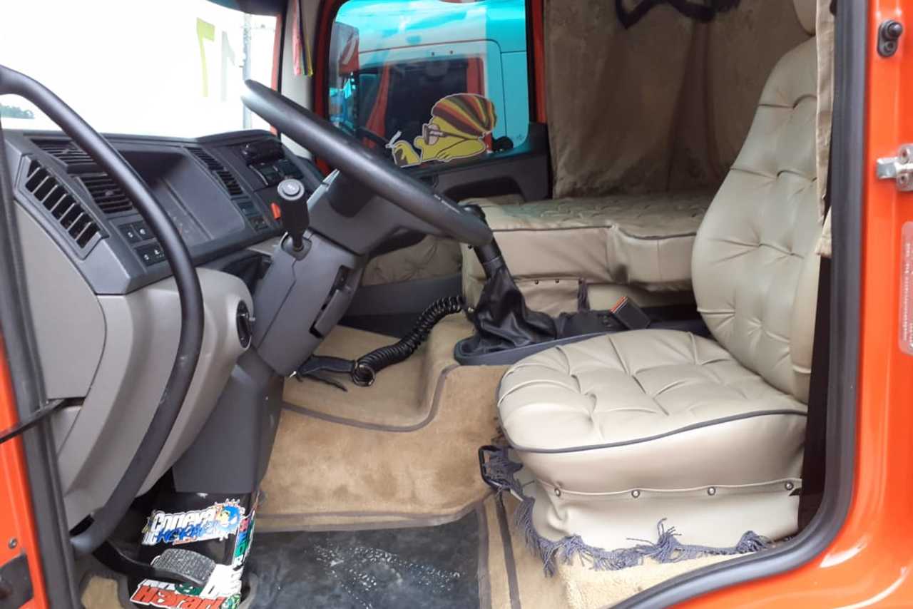 Volkswagen 24-280 E Constellation 6x2 - 17/17 7