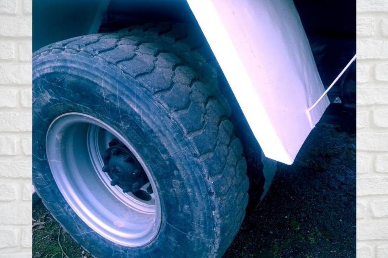 Ford F14000 - 98 2