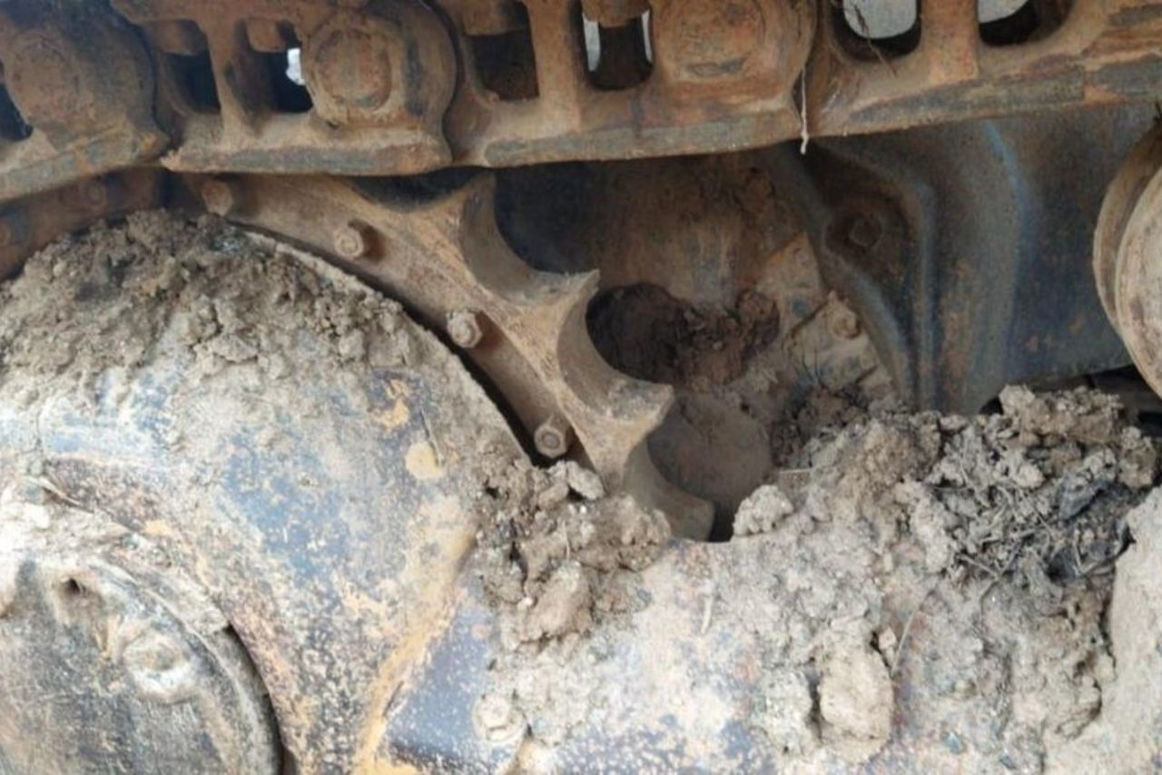 Caterpillar D6D - 81 3