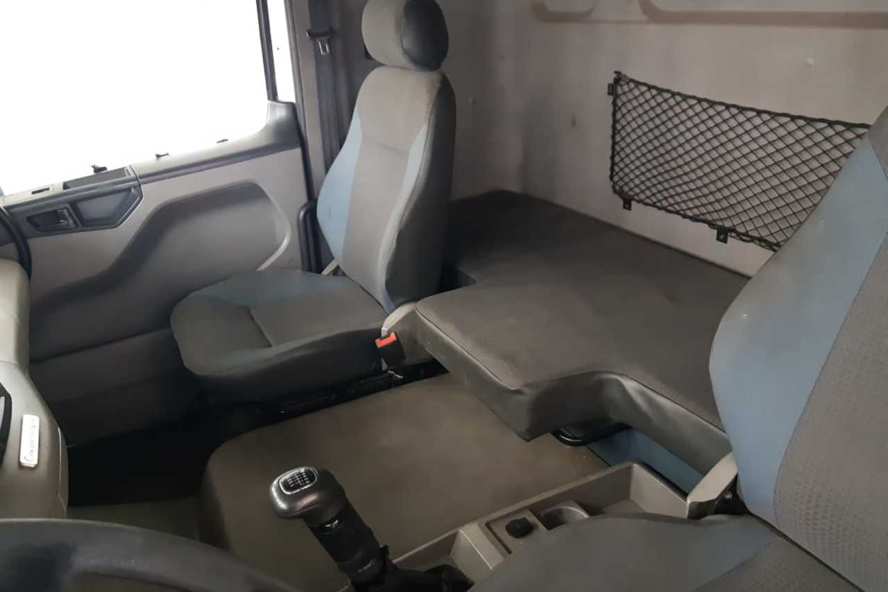 Volkswagen 19-320 Titan - 11/11 2