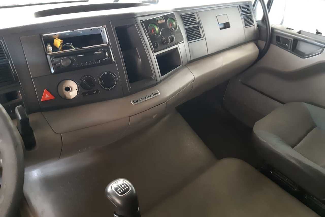 Volkswagen 19-320 Titan - 11/11 17