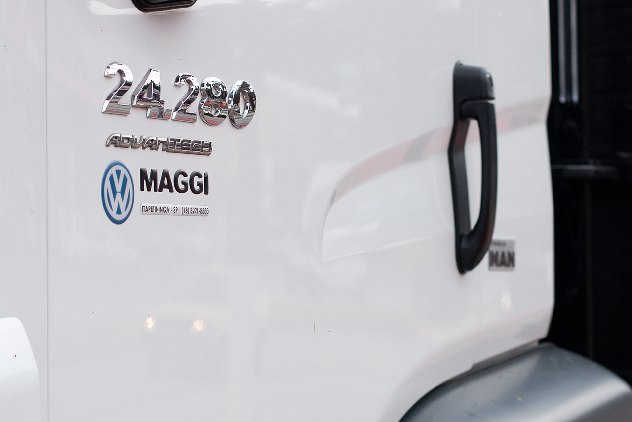 Volkswagen 24-280 E Constellation 6x2 - 12/12 8