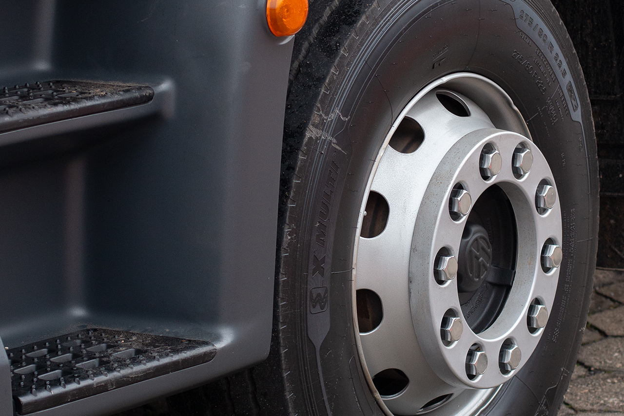 Volkswagen 24-280 E Constellation 6x2 - 12/12 10