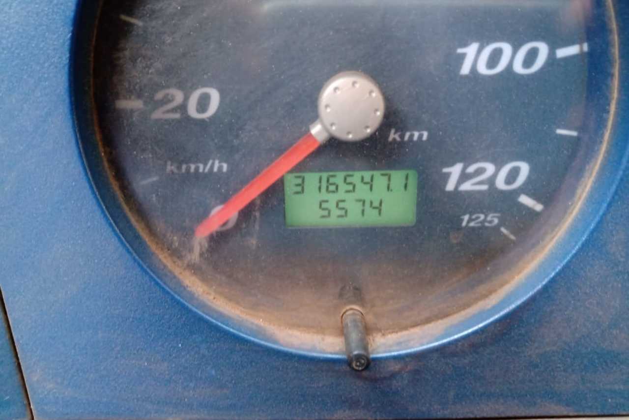 Volkswagen 8 120 - 03/03 4