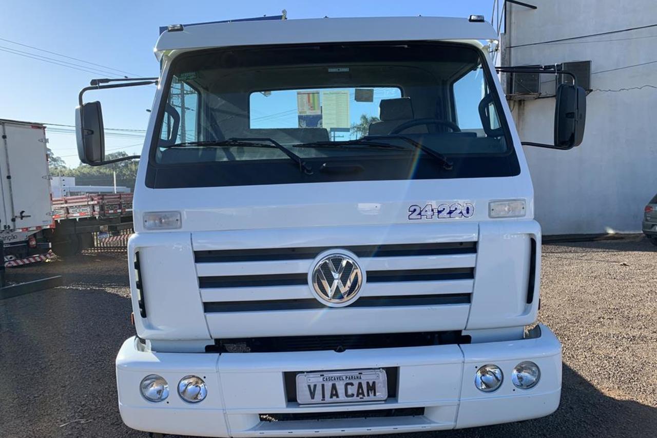 Volkswagen 24 220 - 11/11 2