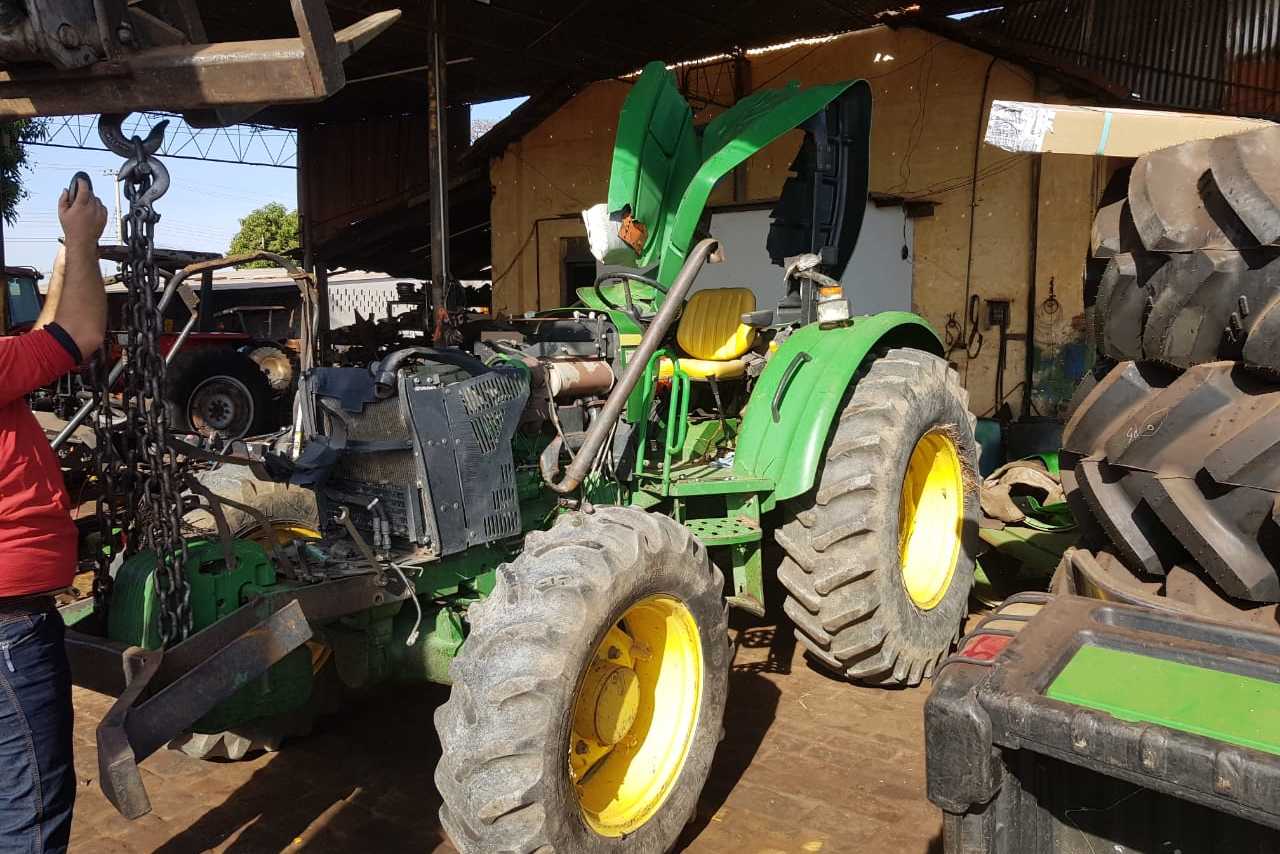 John Deere 7225 - 00 4