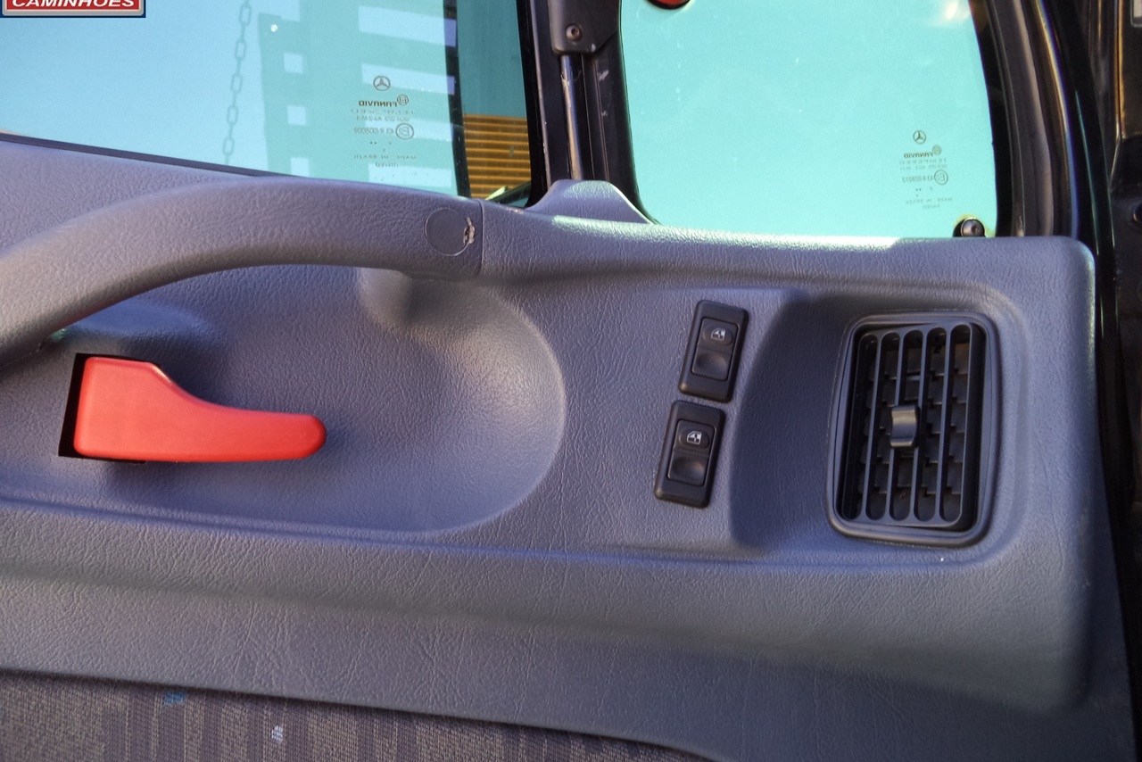 Mercedes Benz MB 1620 - 09/09 10