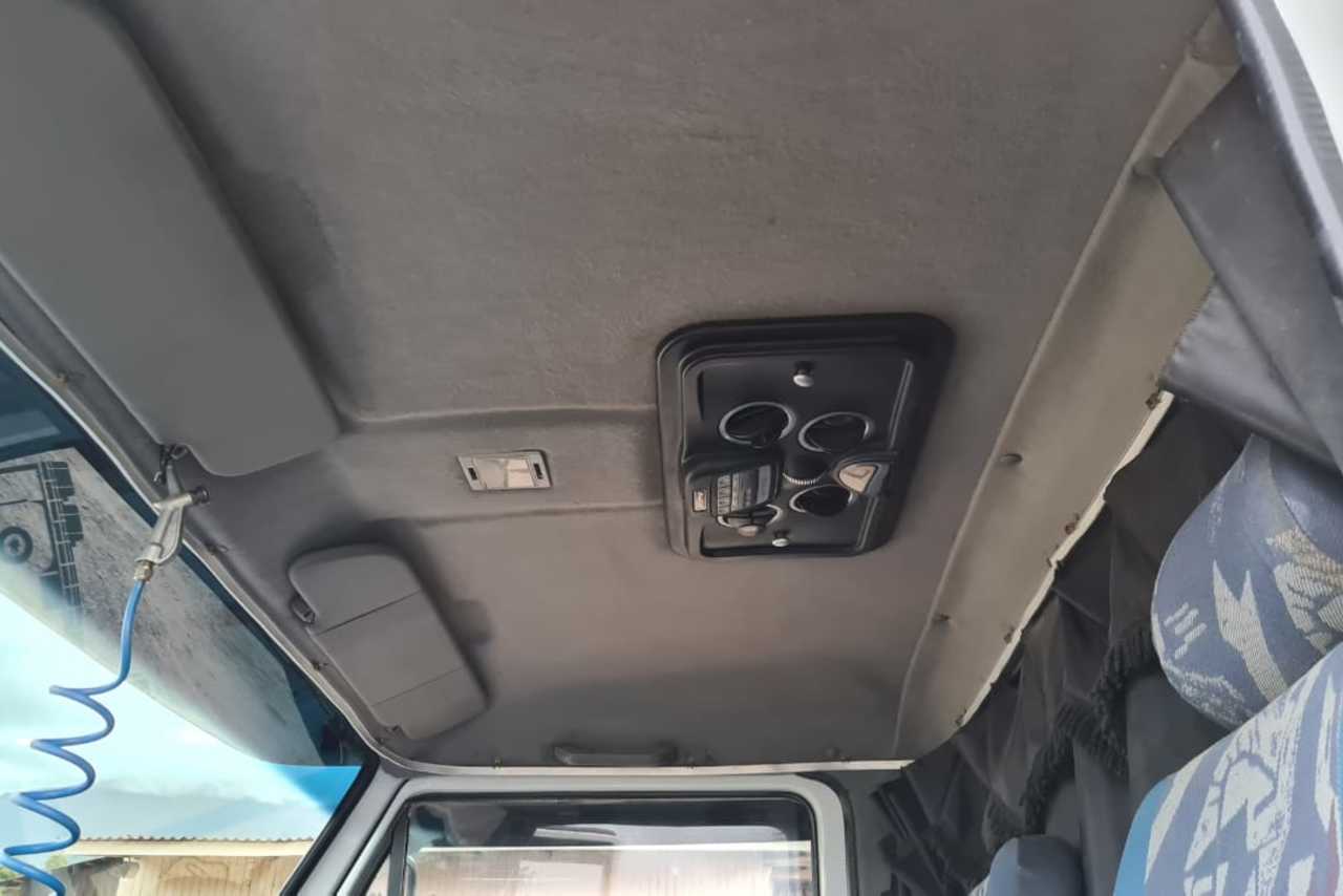 Volkswagen 8 150 - 05/05 4