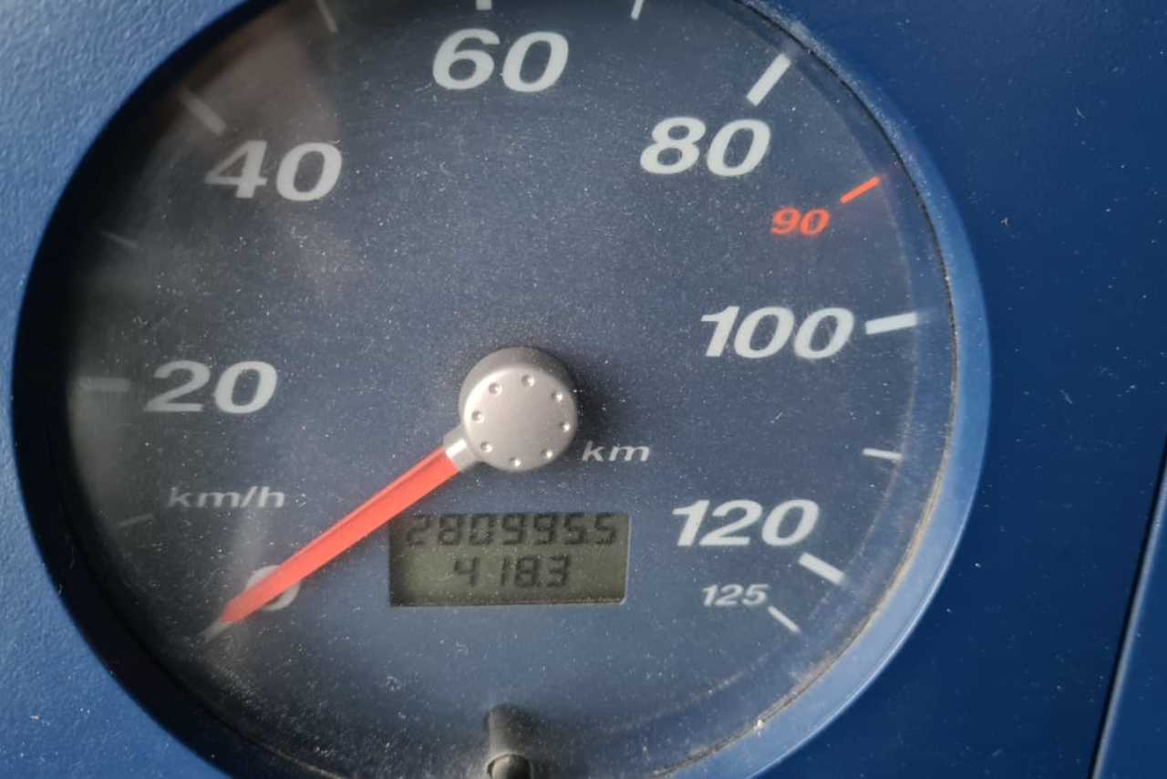 Volkswagen 8 150 - 05/05 5