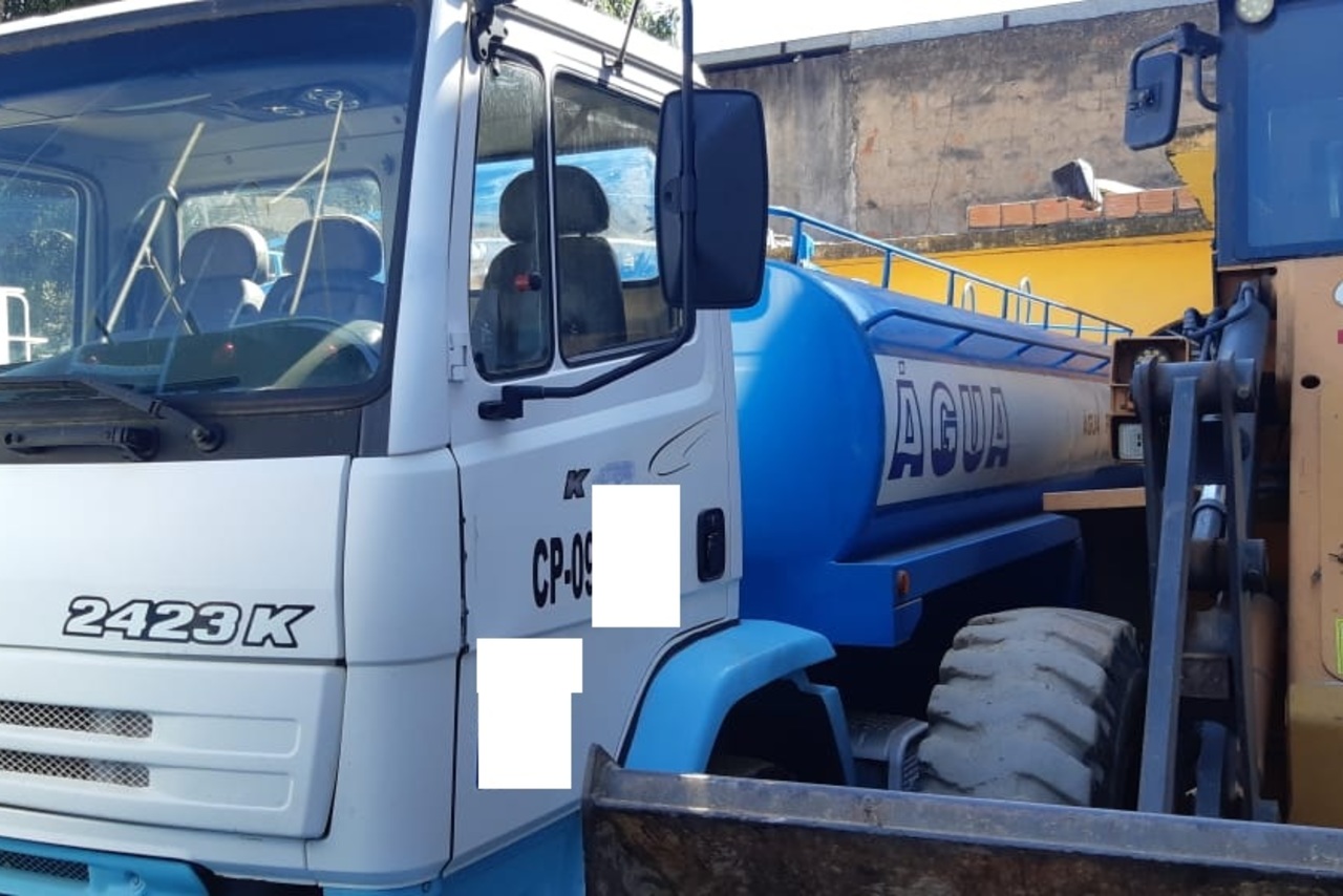 Mercedes Benz Atego 2423 - 06/06 4