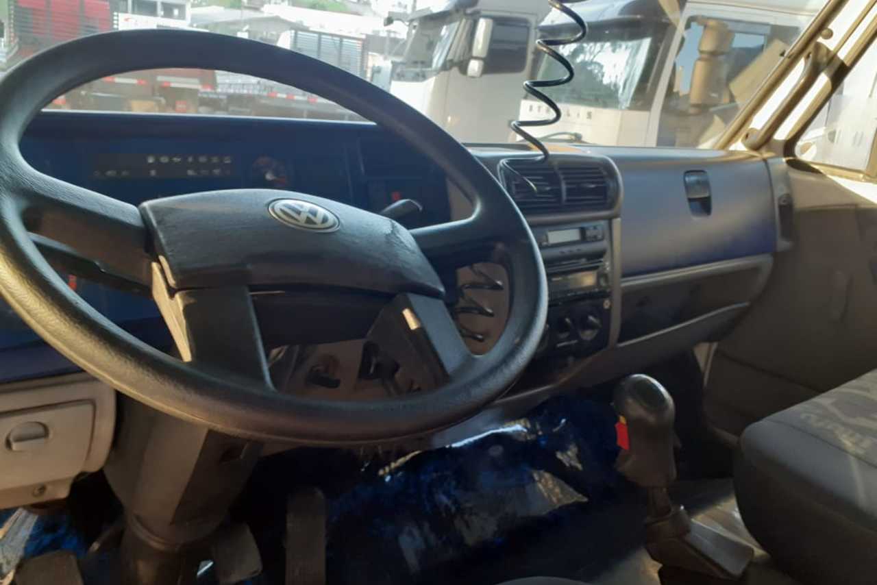 Volkswagen 23 220 - 04/04 8