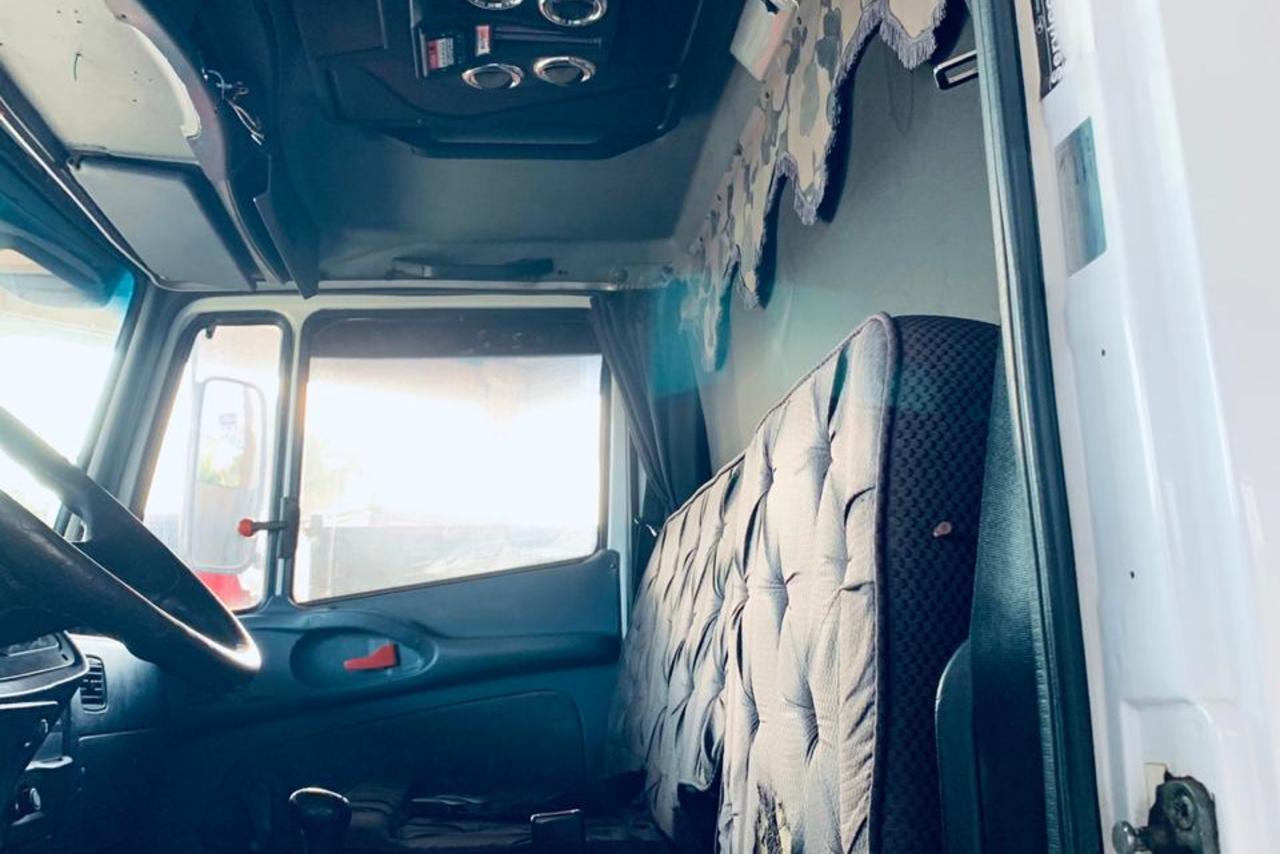 Mercedes Benz MB 1620 - 01/01 8