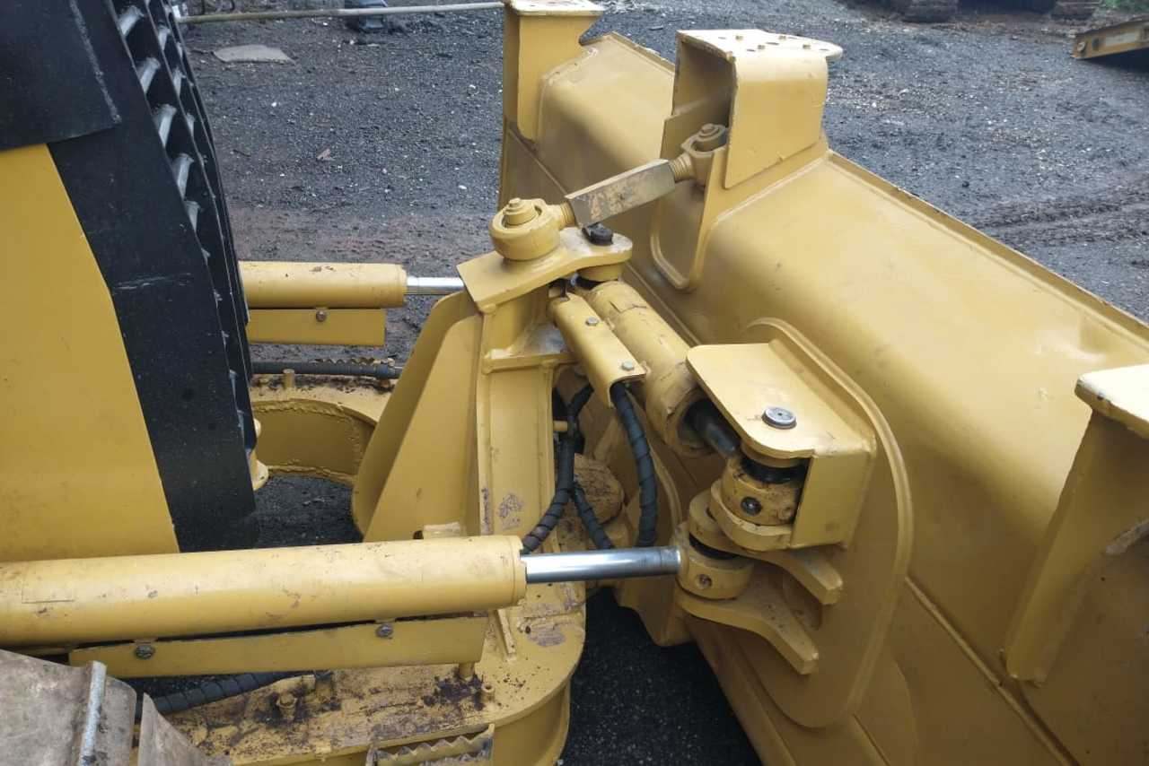 Caterpillar D5K - 08/08 2