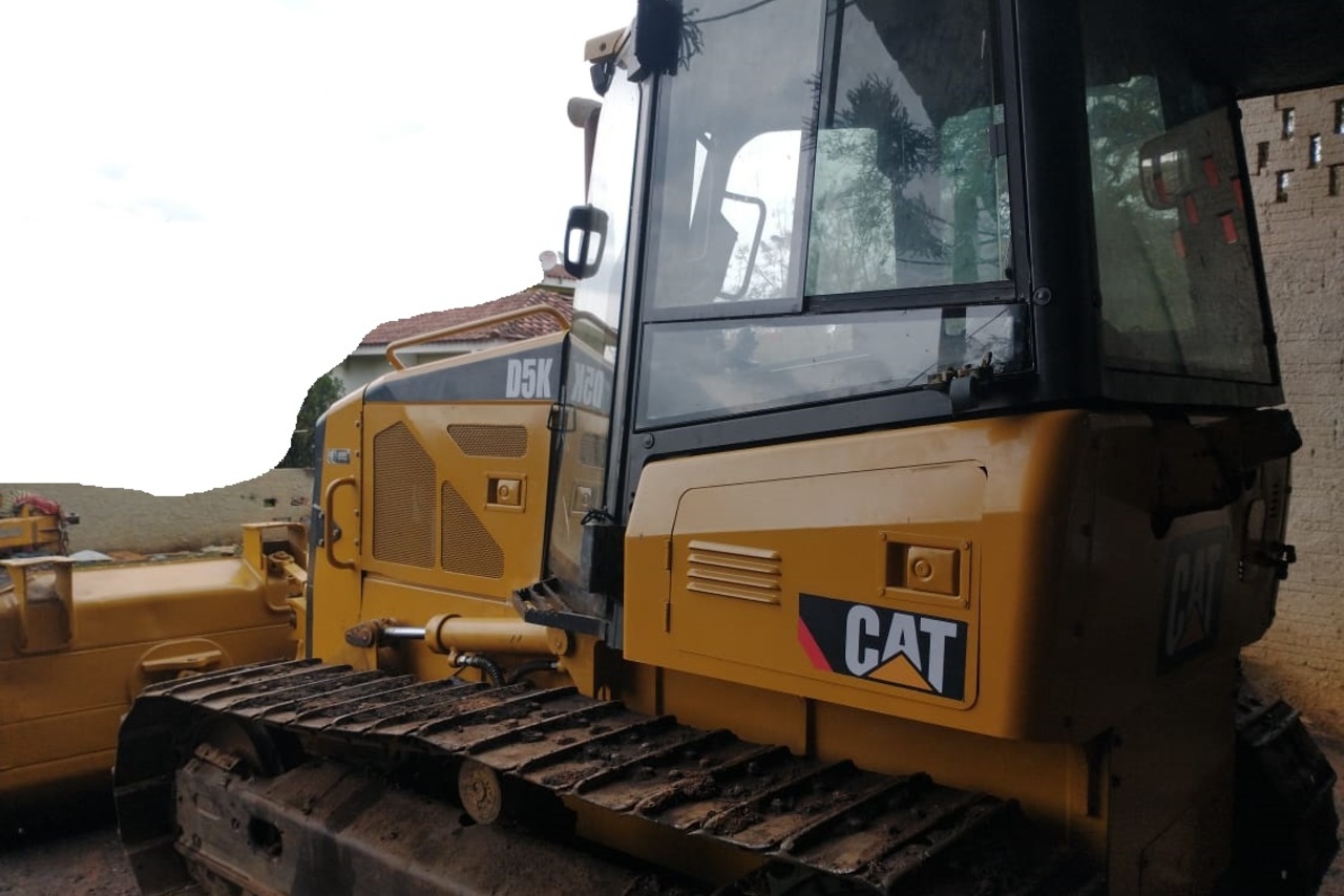Caterpillar D5K - 08/08 4
