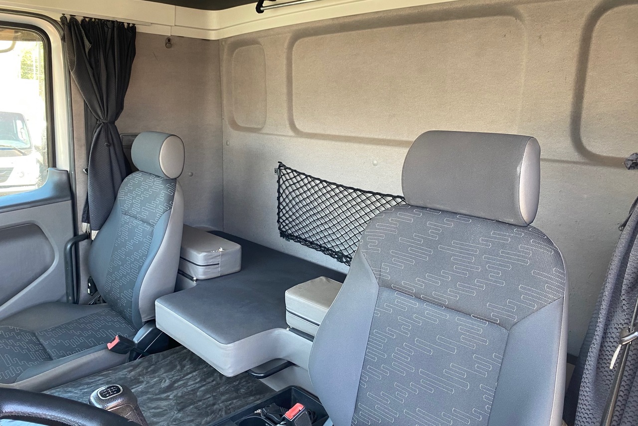 Volkswagen 24-280 E Constellation 6x2 - 12/12 9