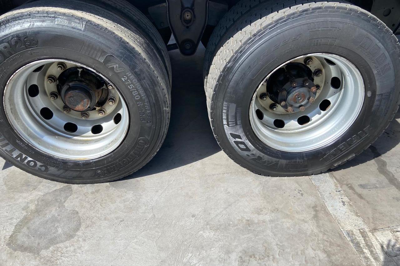Iveco 240E25 - 09/09 5