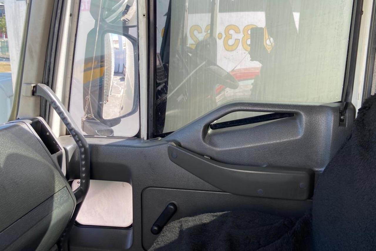 Iveco 240E25 - 09/09 9