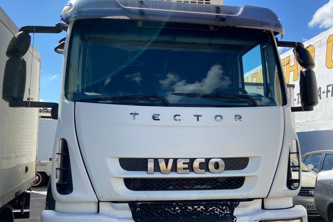 Iveco 240E25 - 09/09 11