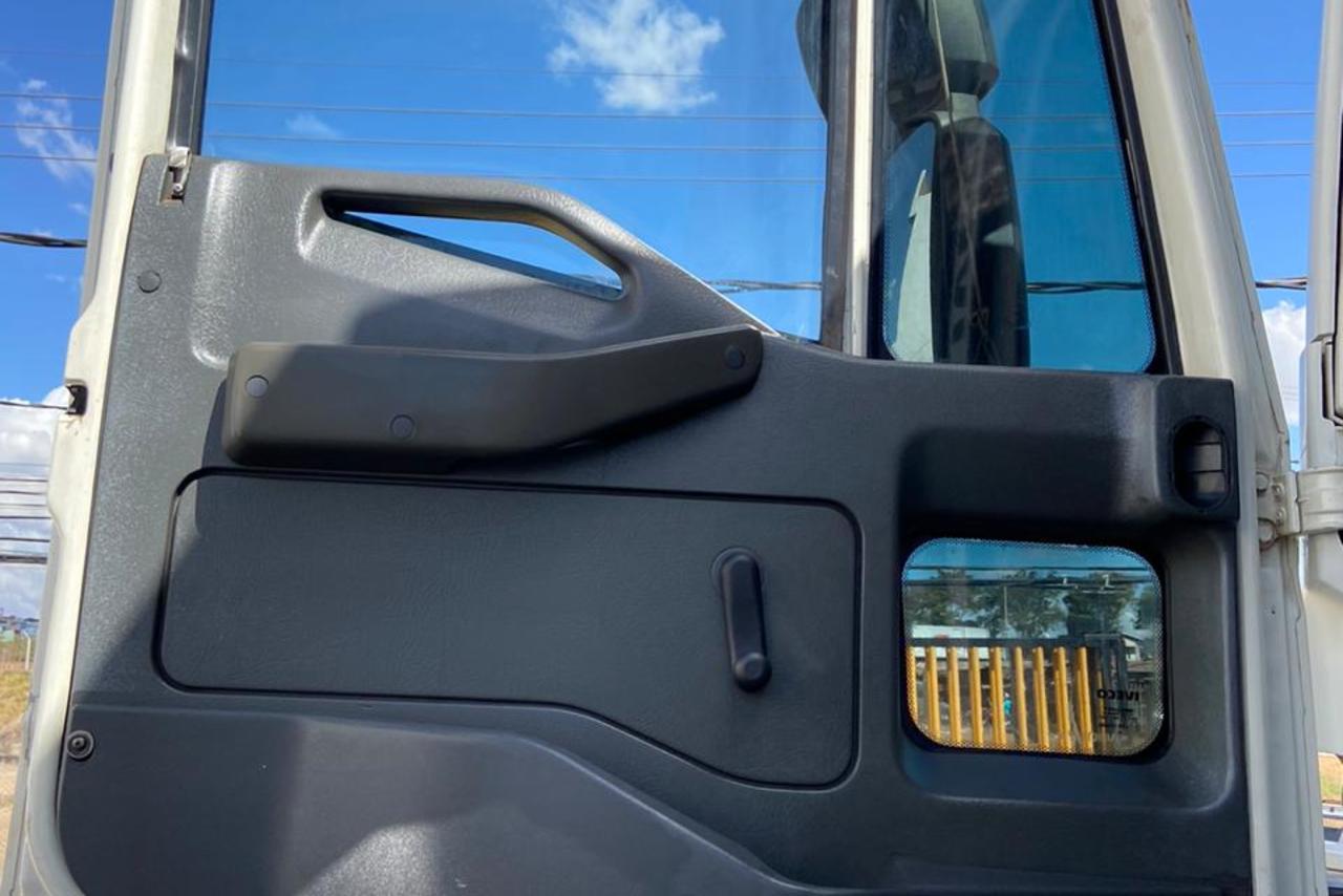 Iveco 240E25 - 09/09 15