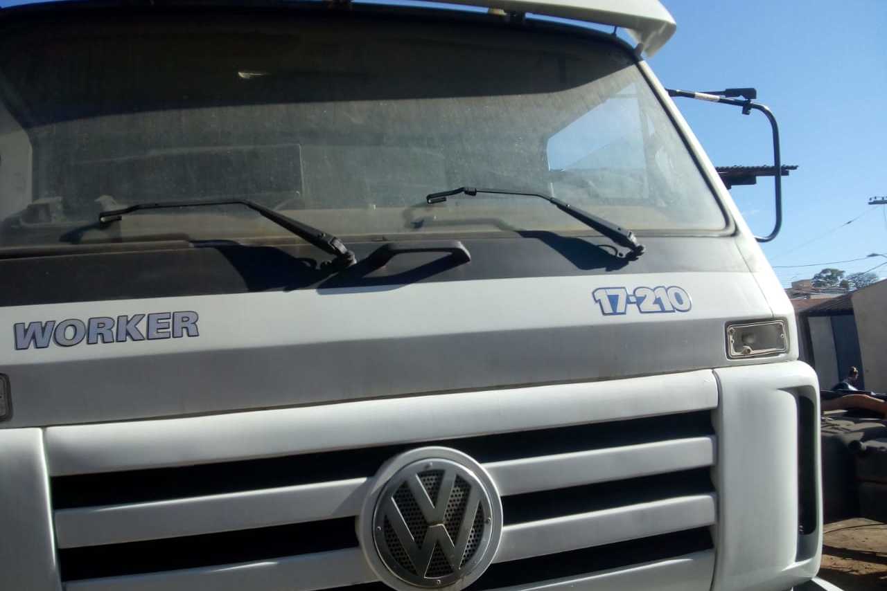 Volkswagen VW 17210 - 04/04 2