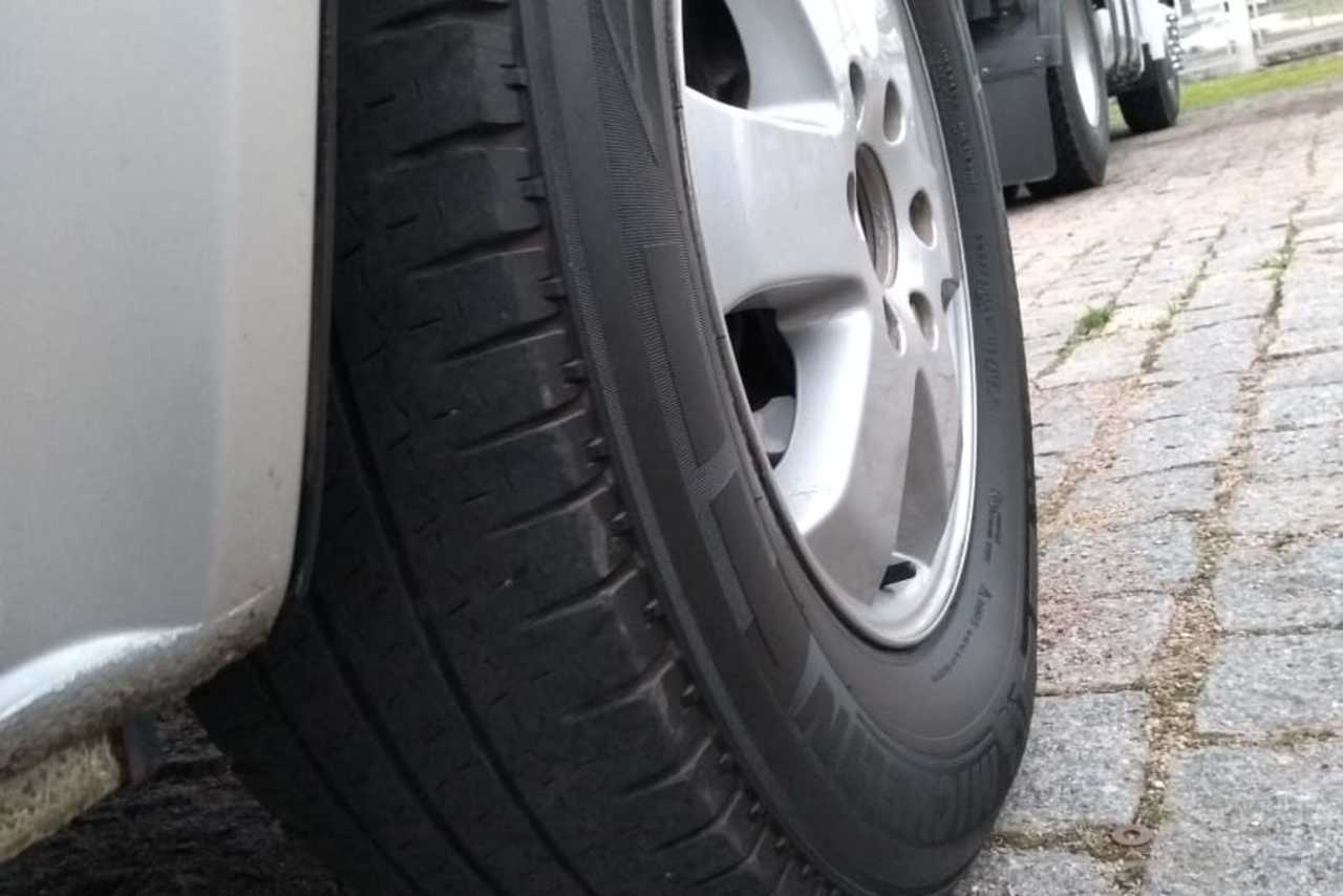 Mercedes Benz 415 - 15/16 20
