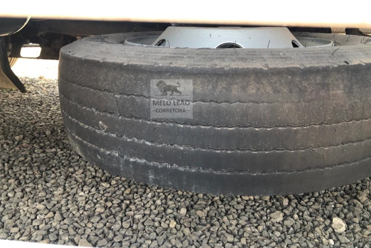 Volkswagen 8 160 - 13/13 11