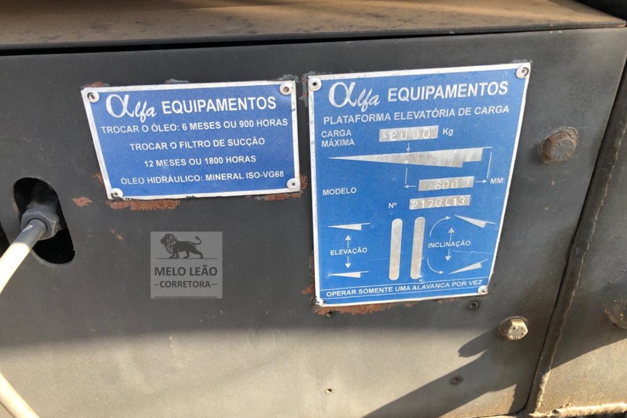 Volkswagen 8 160 - 13/13 33