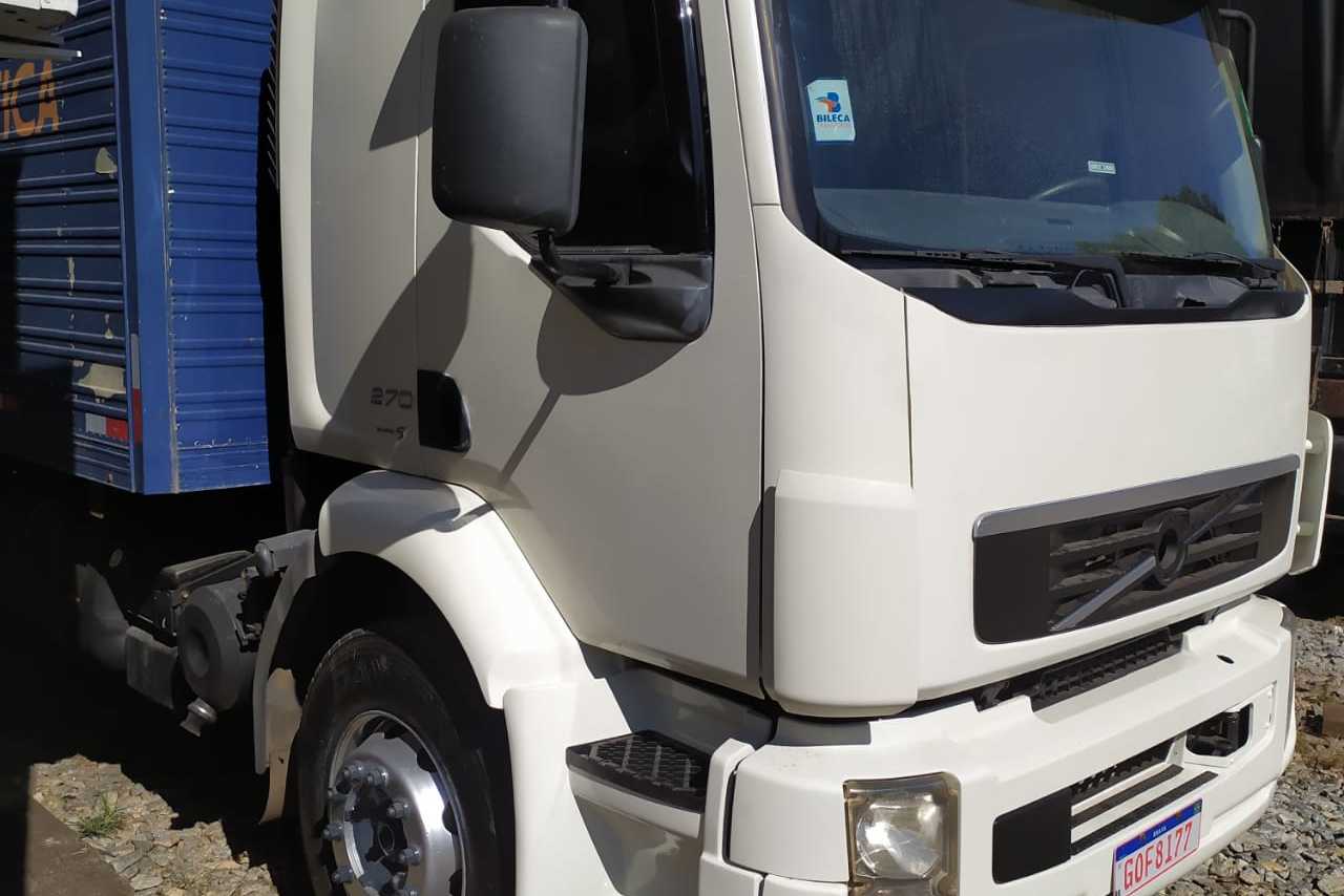 Volvo VM 270 - 12/12 4