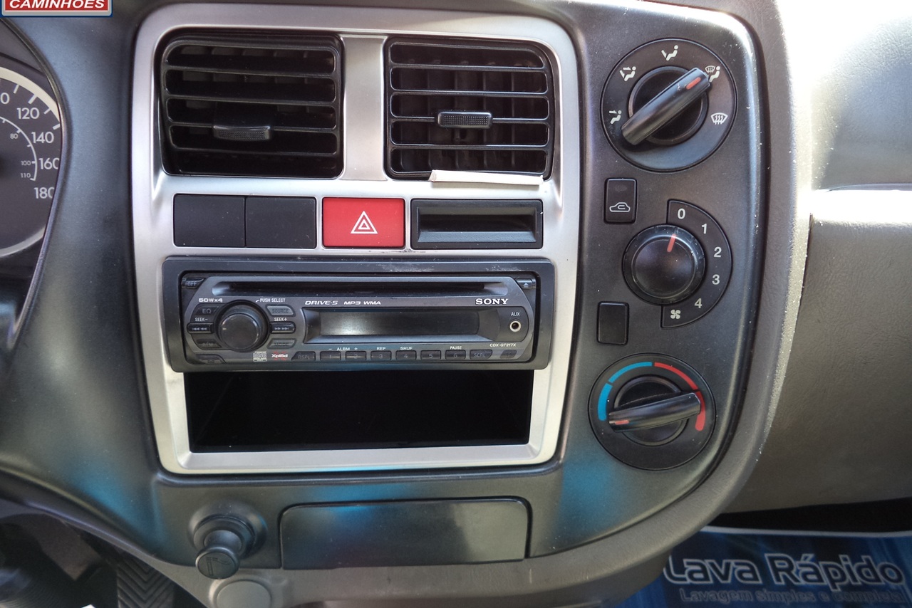 Hyundai HR - 14/14 10
