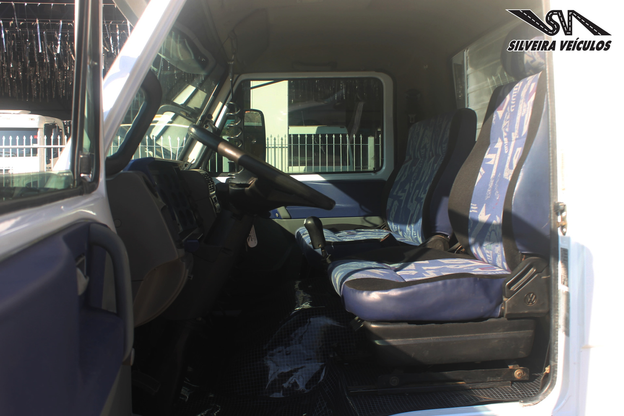 Volkswagen 8 150 - 05/05 6