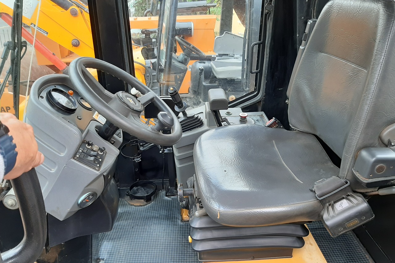 Caterpillar CS423 - 12/12 6