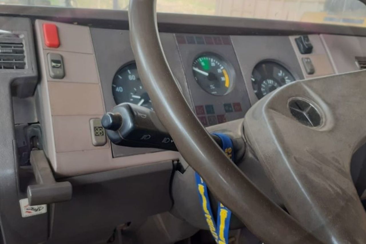Mercedes Benz MB 1621 - 93 8