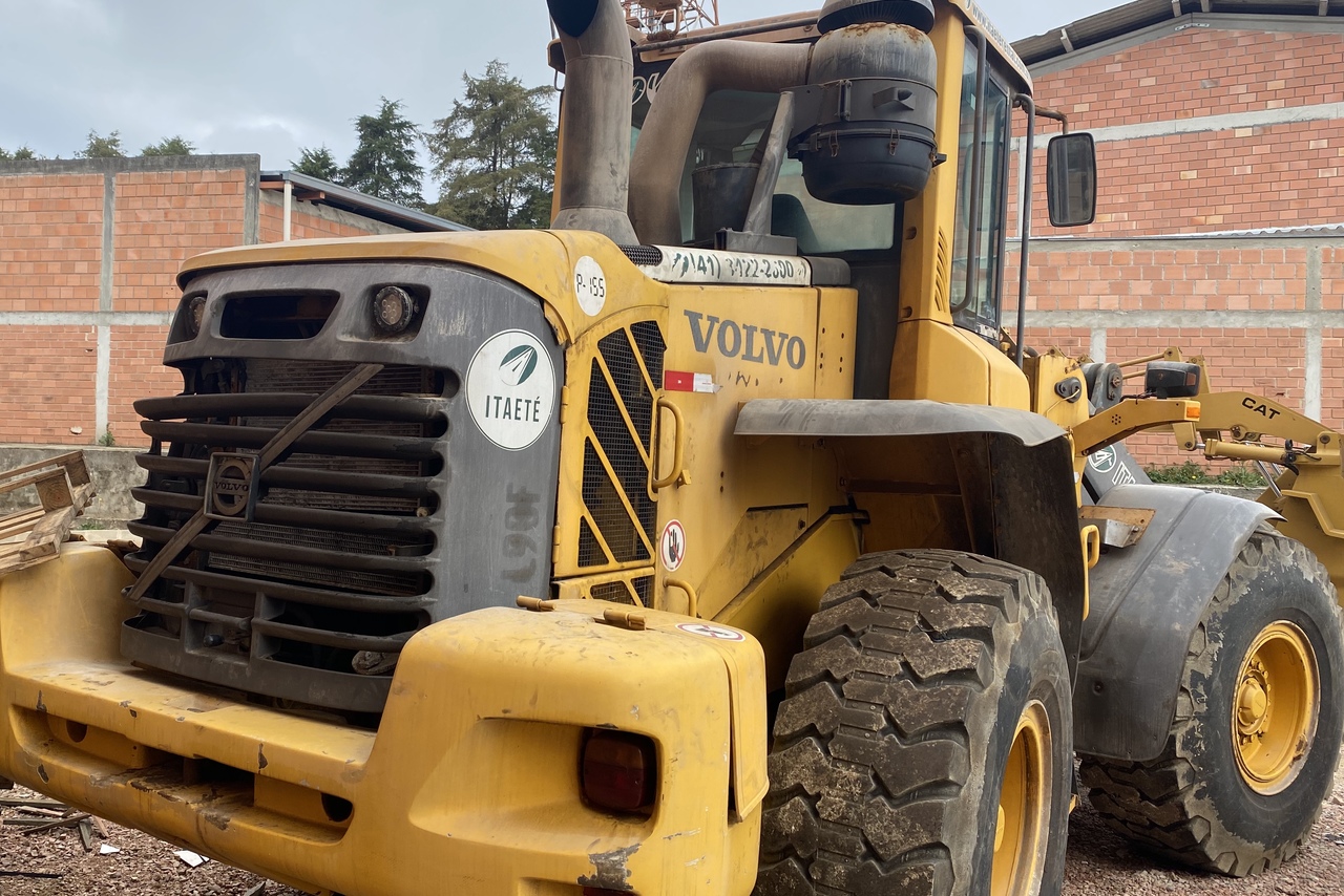 Volvo L90F - 13/13 2