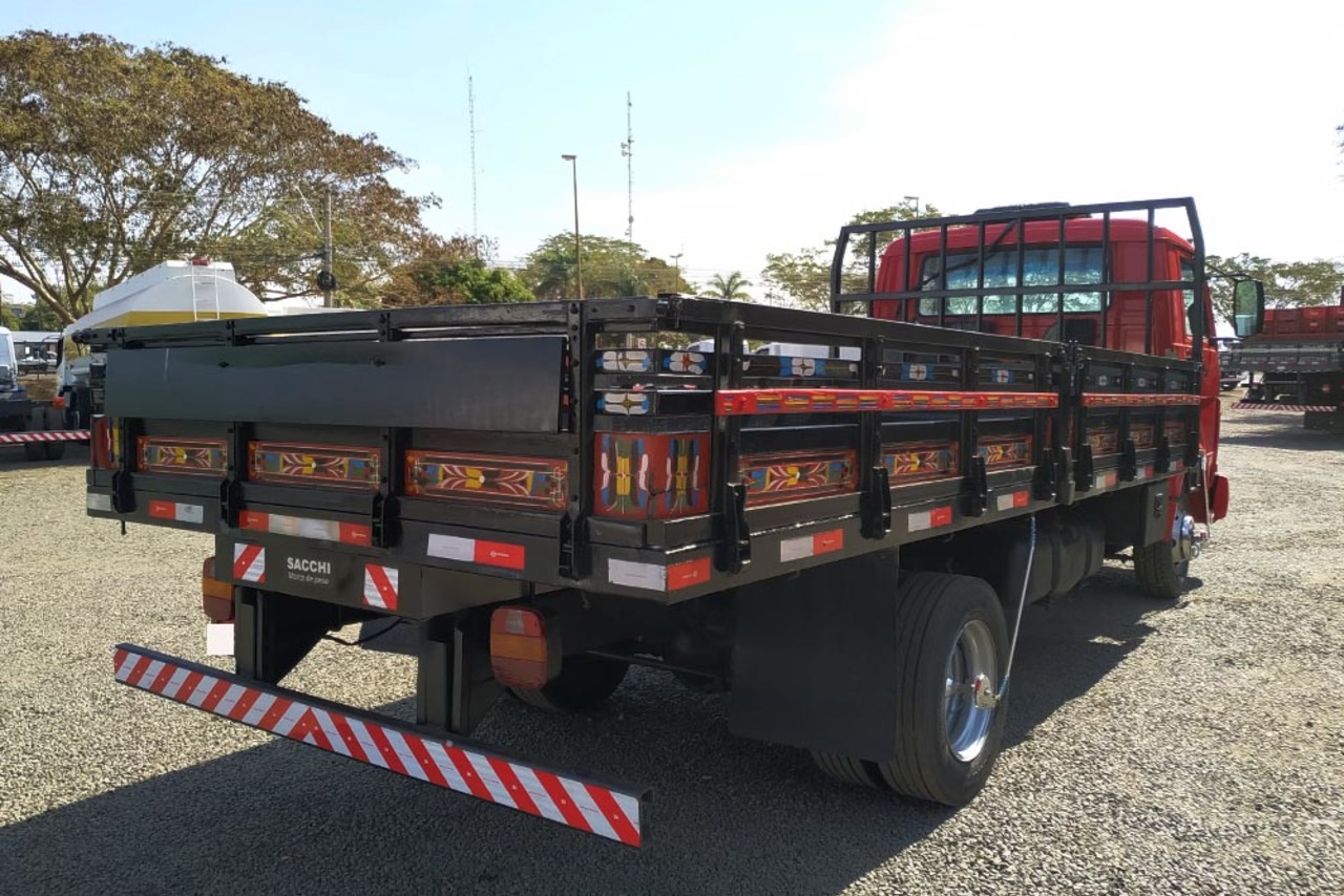 Volkswagen 8 150 - 05/06 9