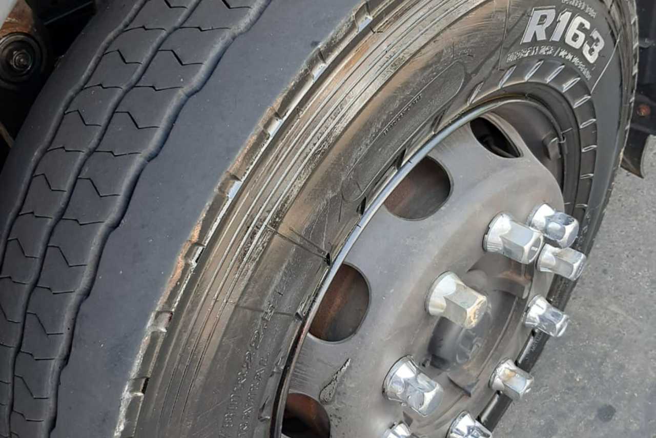 Volkswagen 24-280 E Constellation 6x2 - 12/12 4