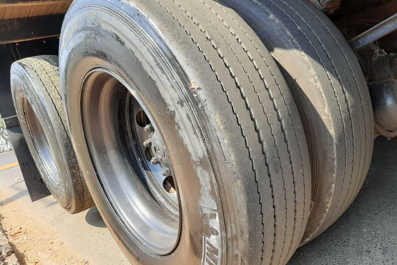 Volkswagen 24-280 E Constellation 6x2 - 12/12 5