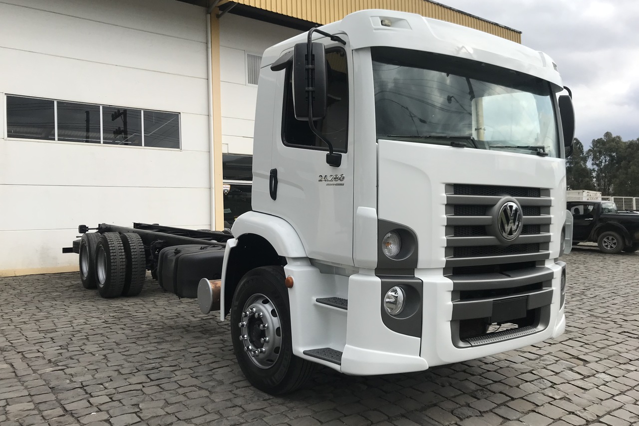 Volkswagen 24-280 E Constellation 6x2 - 13/13 2