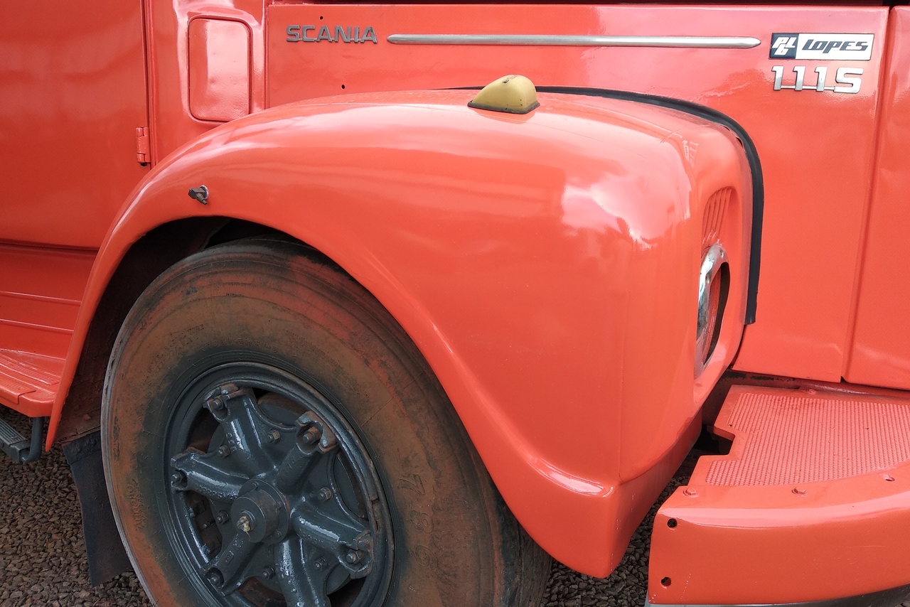 Scania 111 - 76/76 4