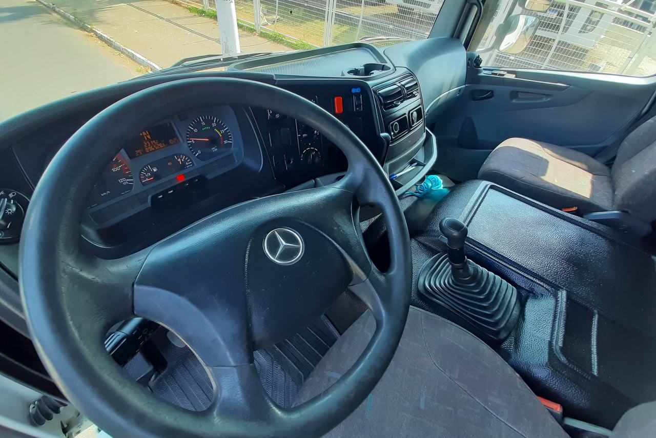 Mercedes Benz Axor 1933 - 08/08 4