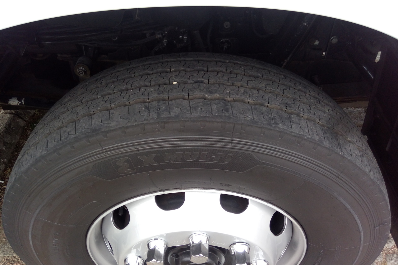 Volkswagen 24-280 E Constellation 6x2 - 15/16 16