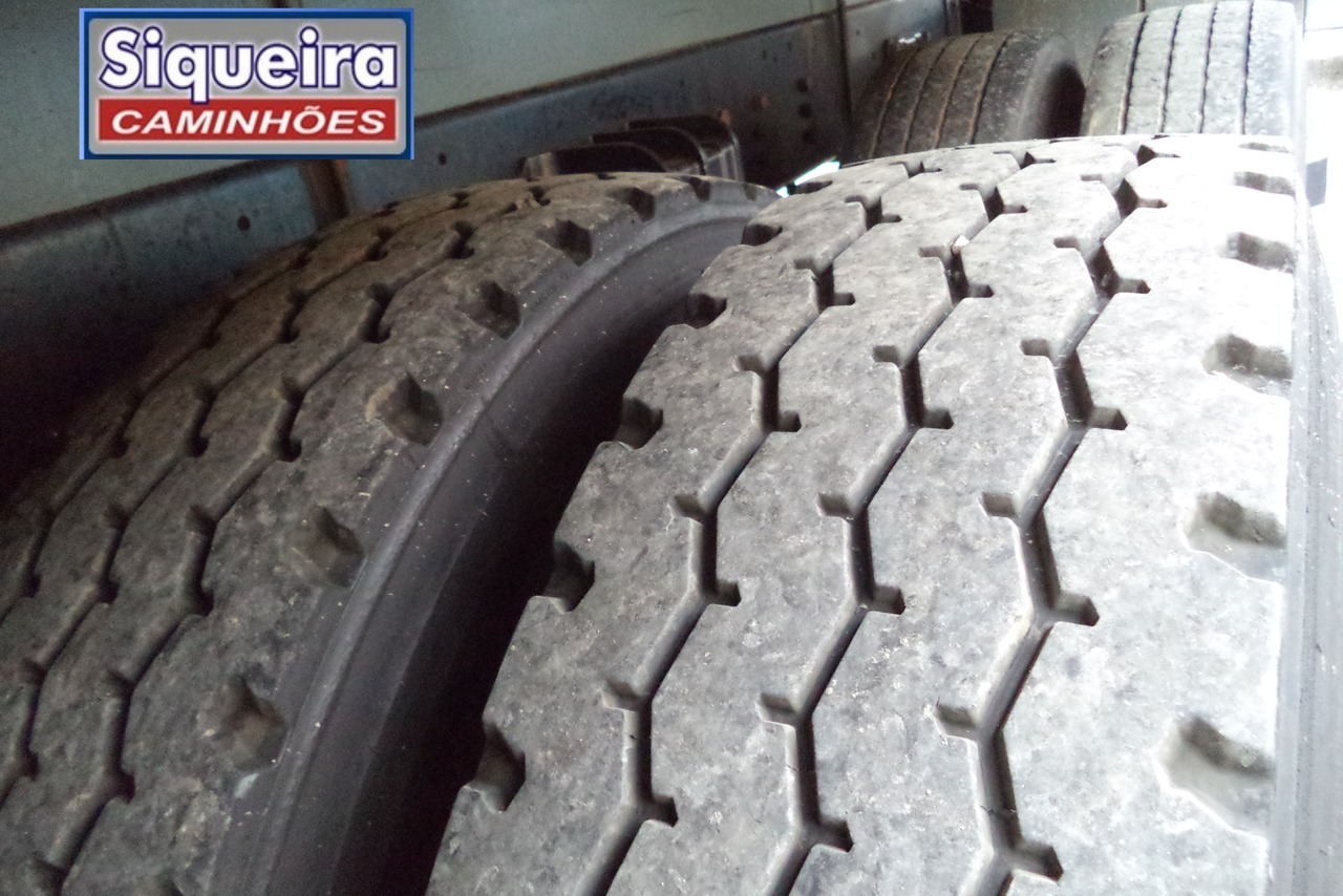 Volkswagen 24-280 E Constellation 6x2 - 13/13 3