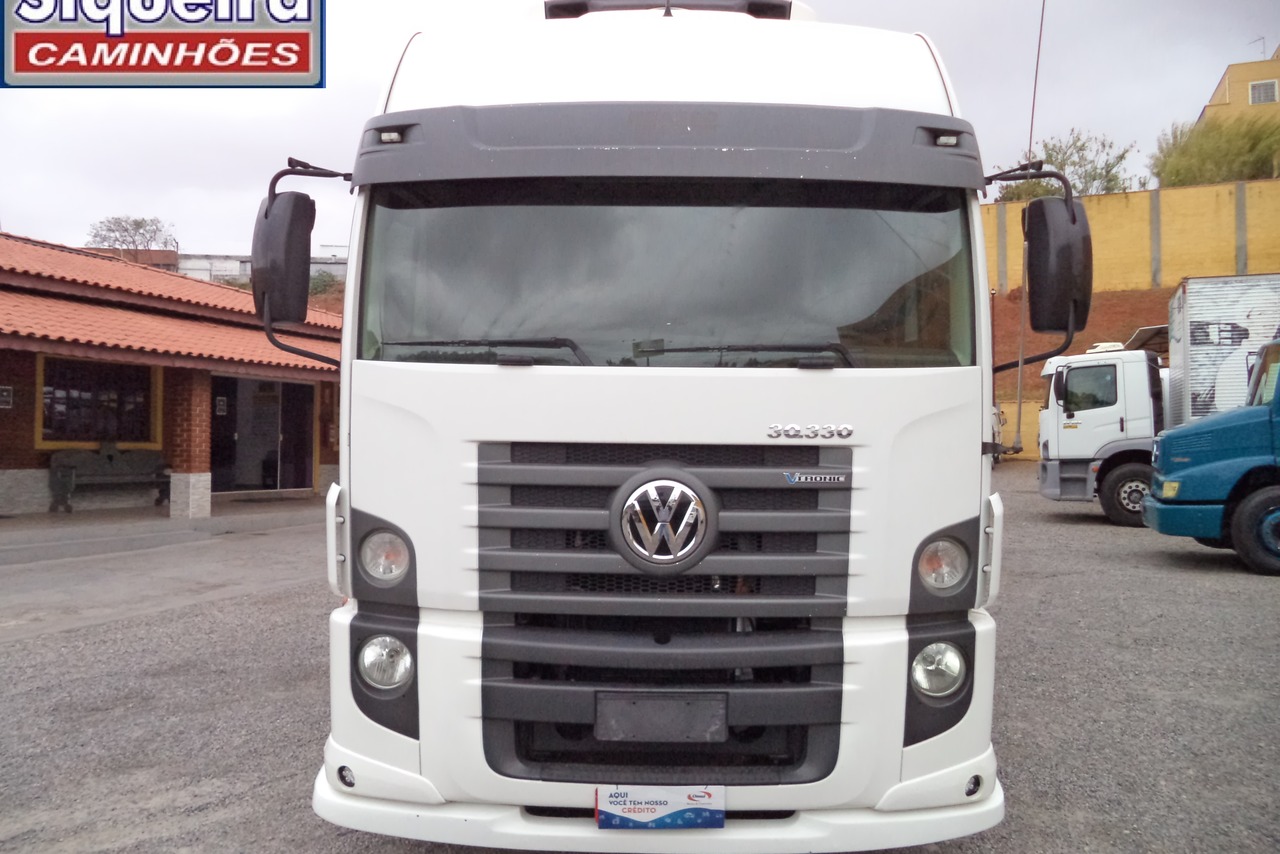 Volkswagen 30-330 Constellation 8x2 - 18/18 3