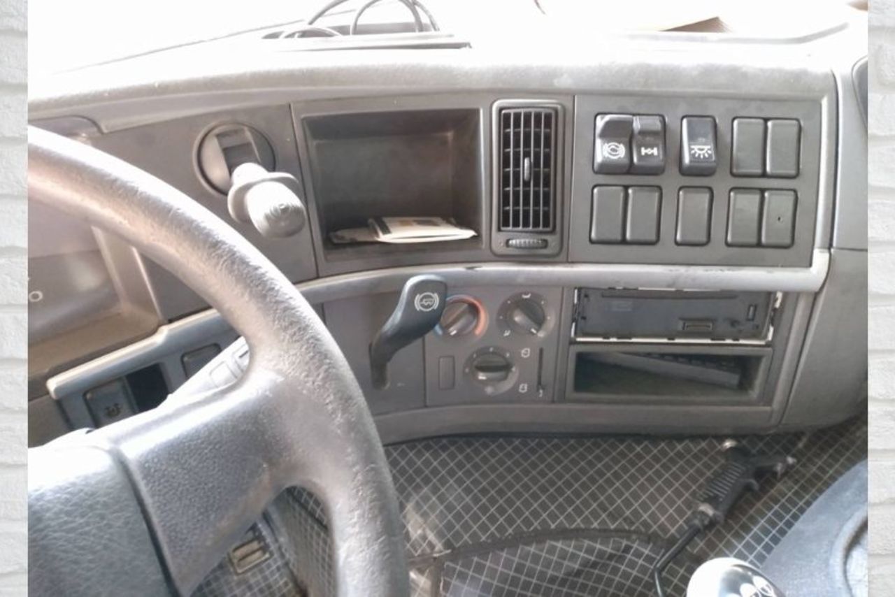 Volvo FM370 - 10 8
